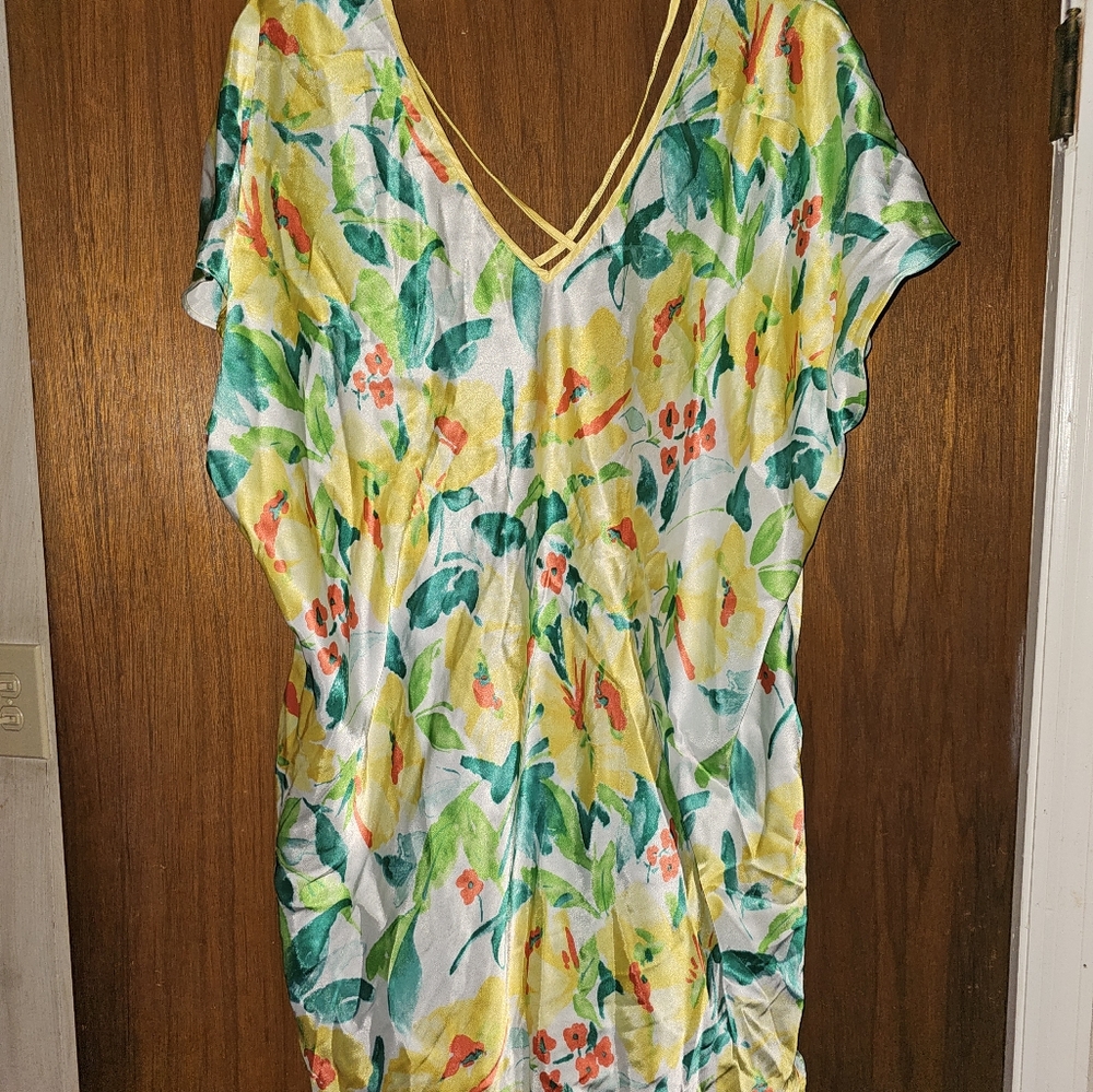 Woman's nightgown